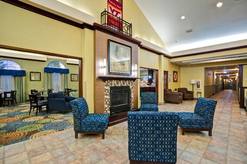 Holiday Inn Express Hotel & Suites Christiansburg By Ihg Exteriér fotografie